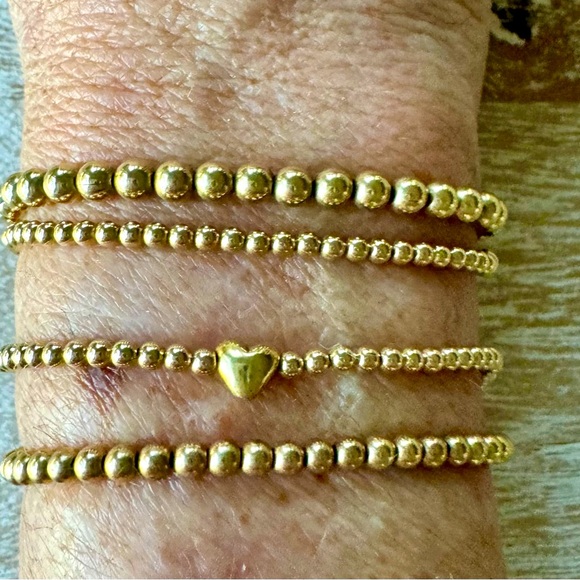 4mm handmade 14k gold filled bead stretch bracelet - Picture 4 of 8